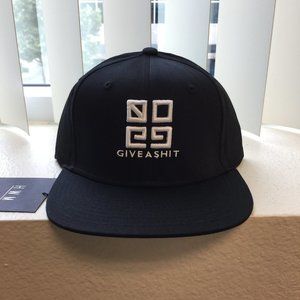 NEW Hollywood Made - Black Cap in White - MISC045